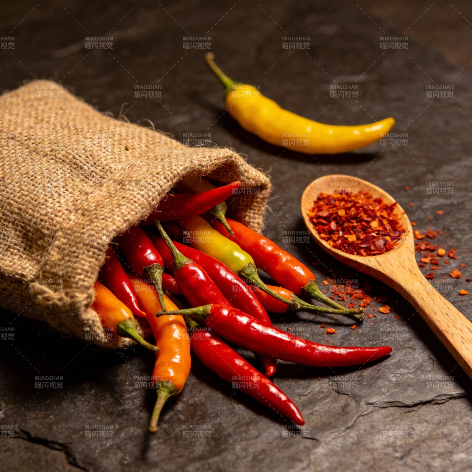 辣椒与辣粉图片