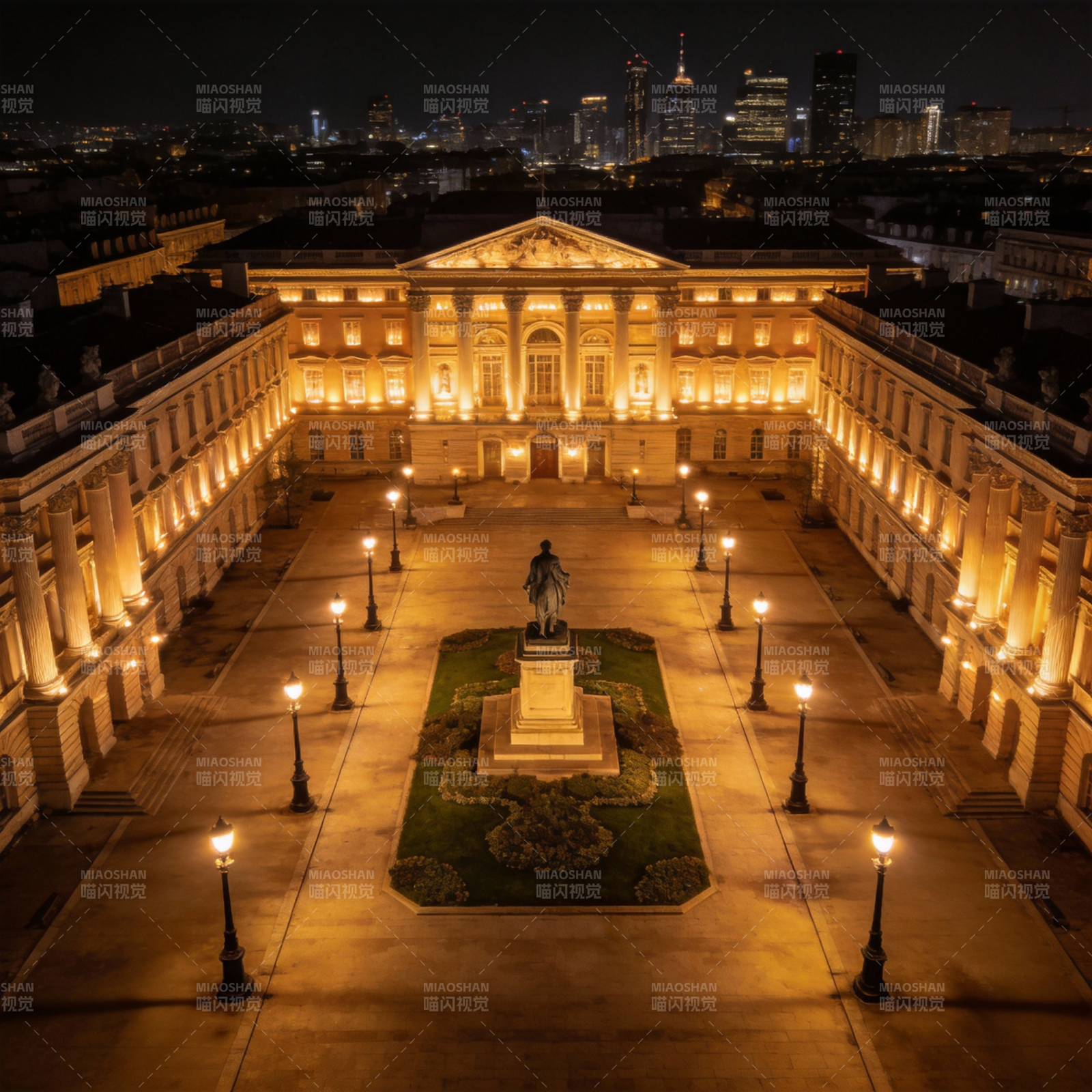 夜幕下的宏伟庭院图片