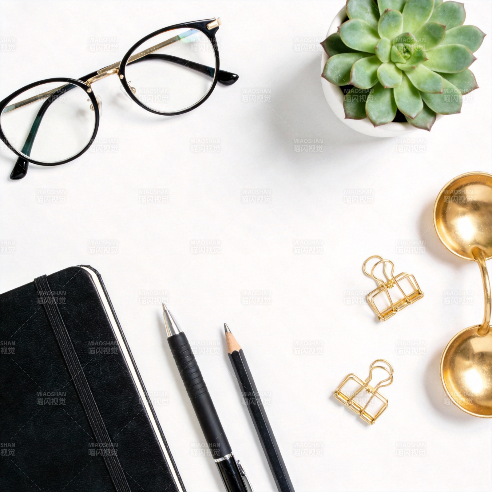 简约办公桌面图片