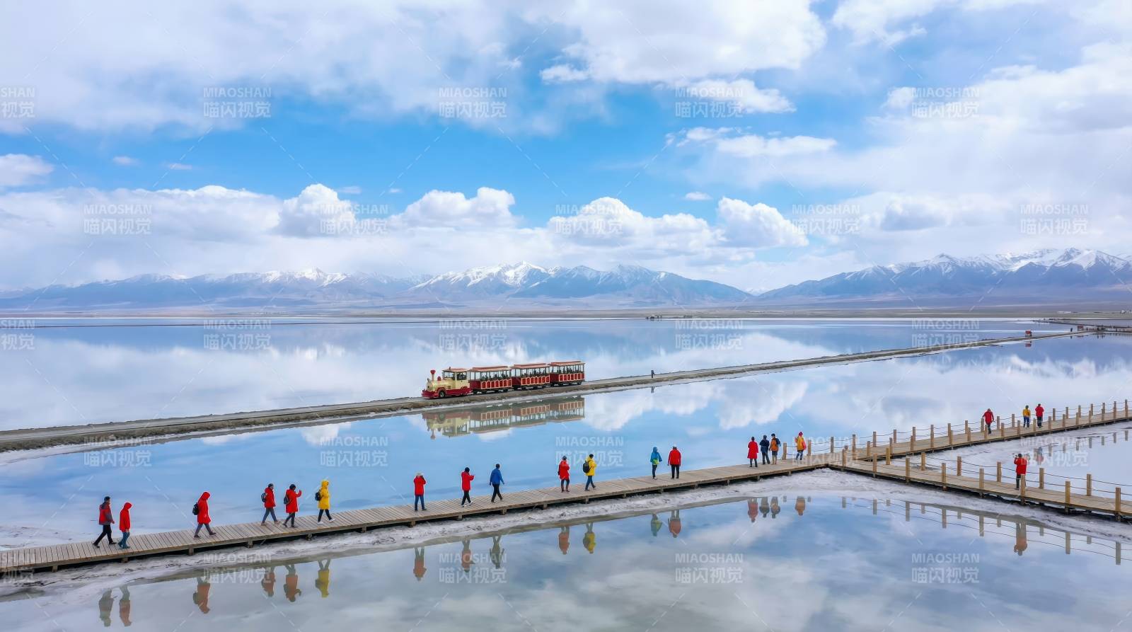 茶卡盐湖镜像之旅图片