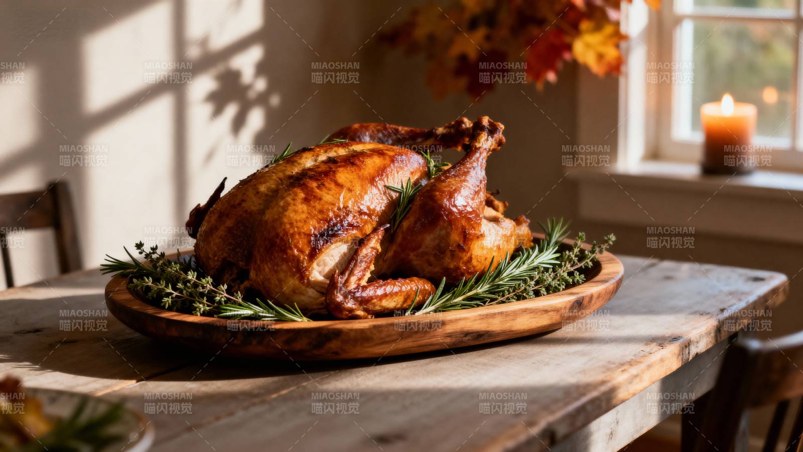 金黄烤鸡 香气四溢图片