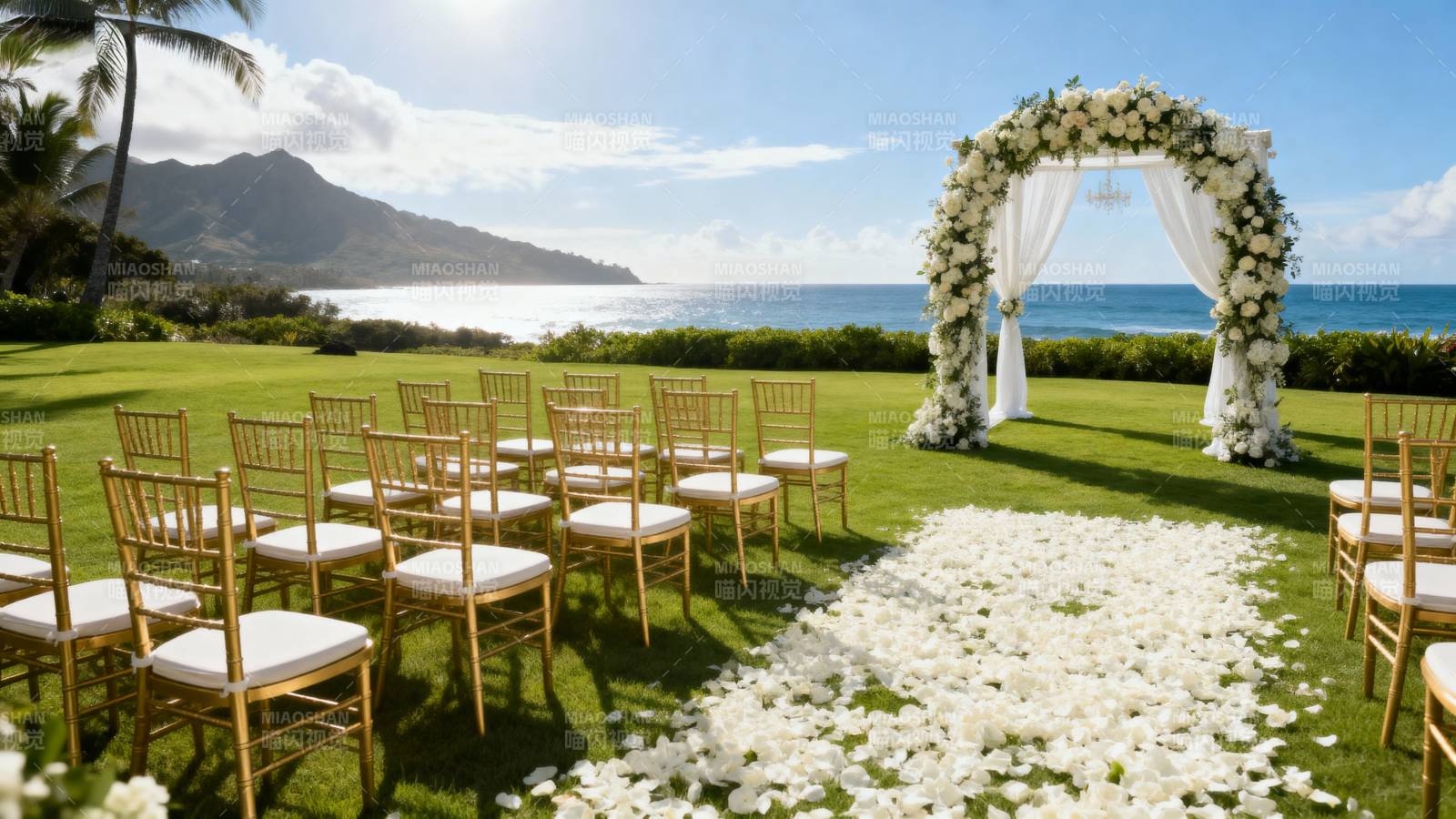 海边花拱婚礼现场图片