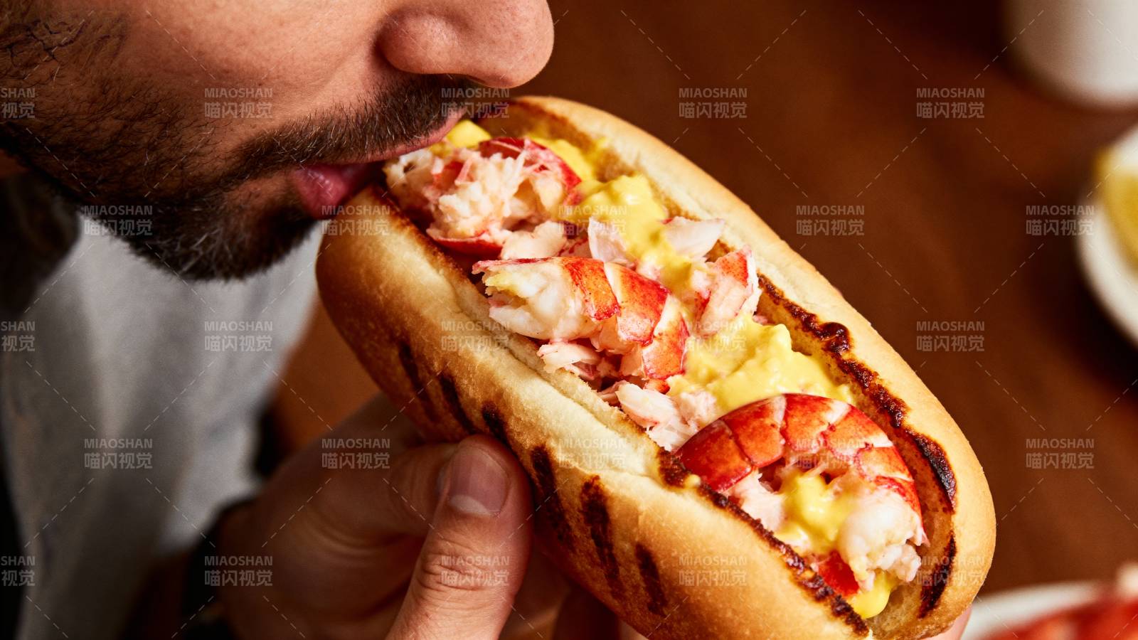 美味龙虾堡图片