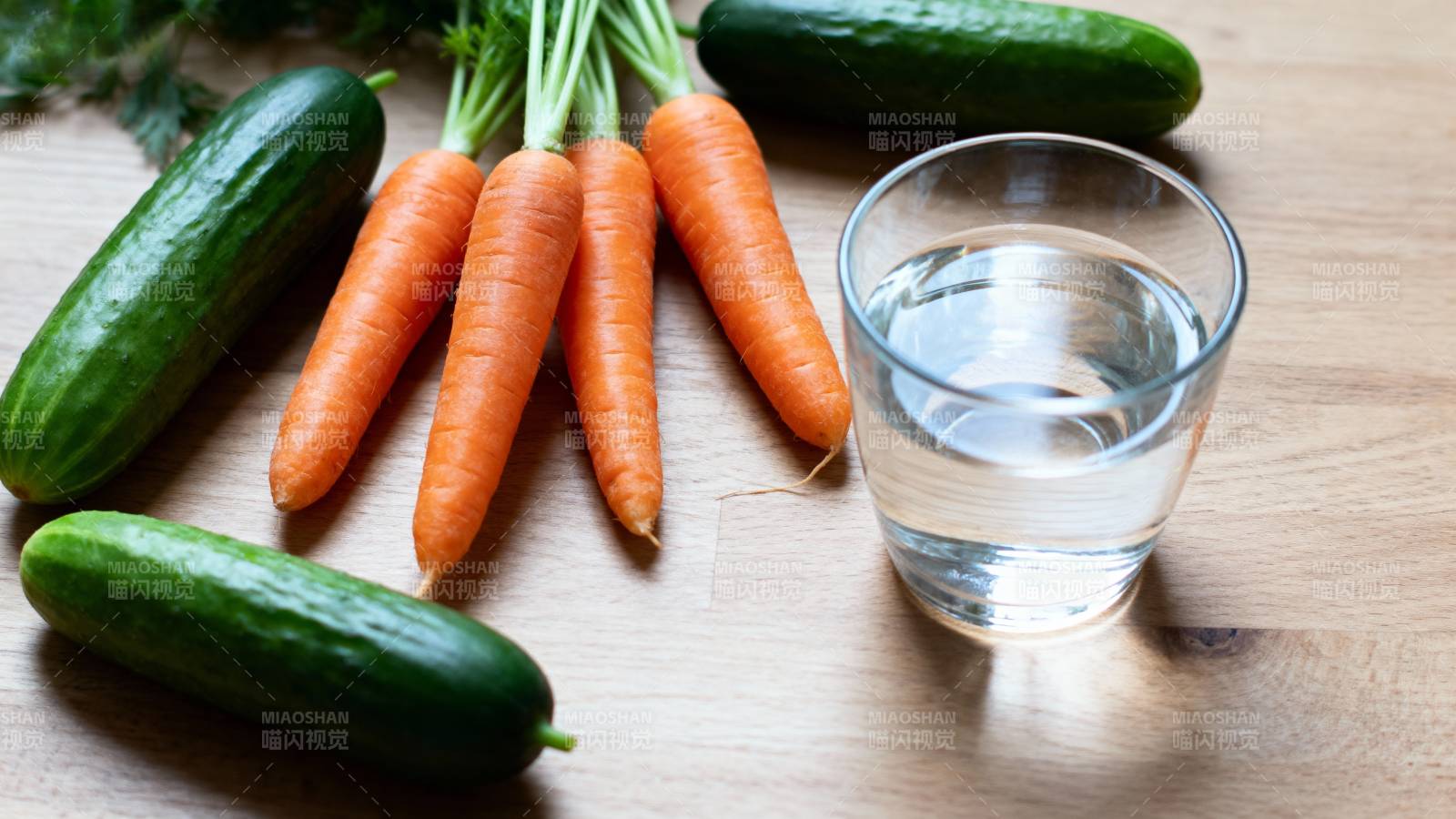 蔬果与清水图片