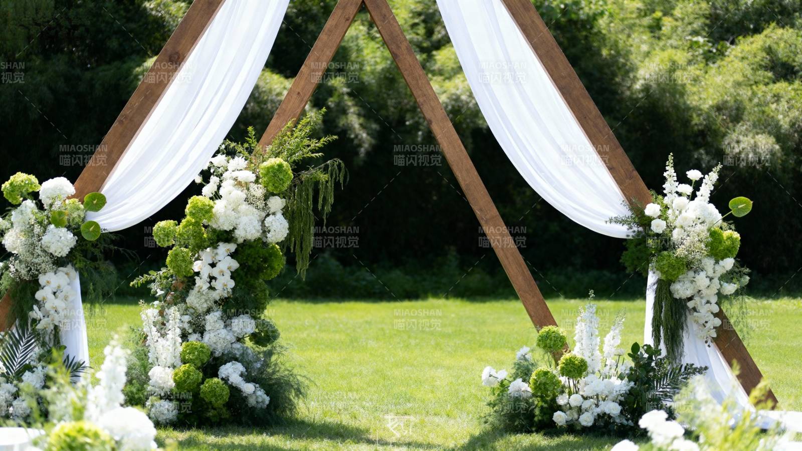 花艺婚礼拱门图片