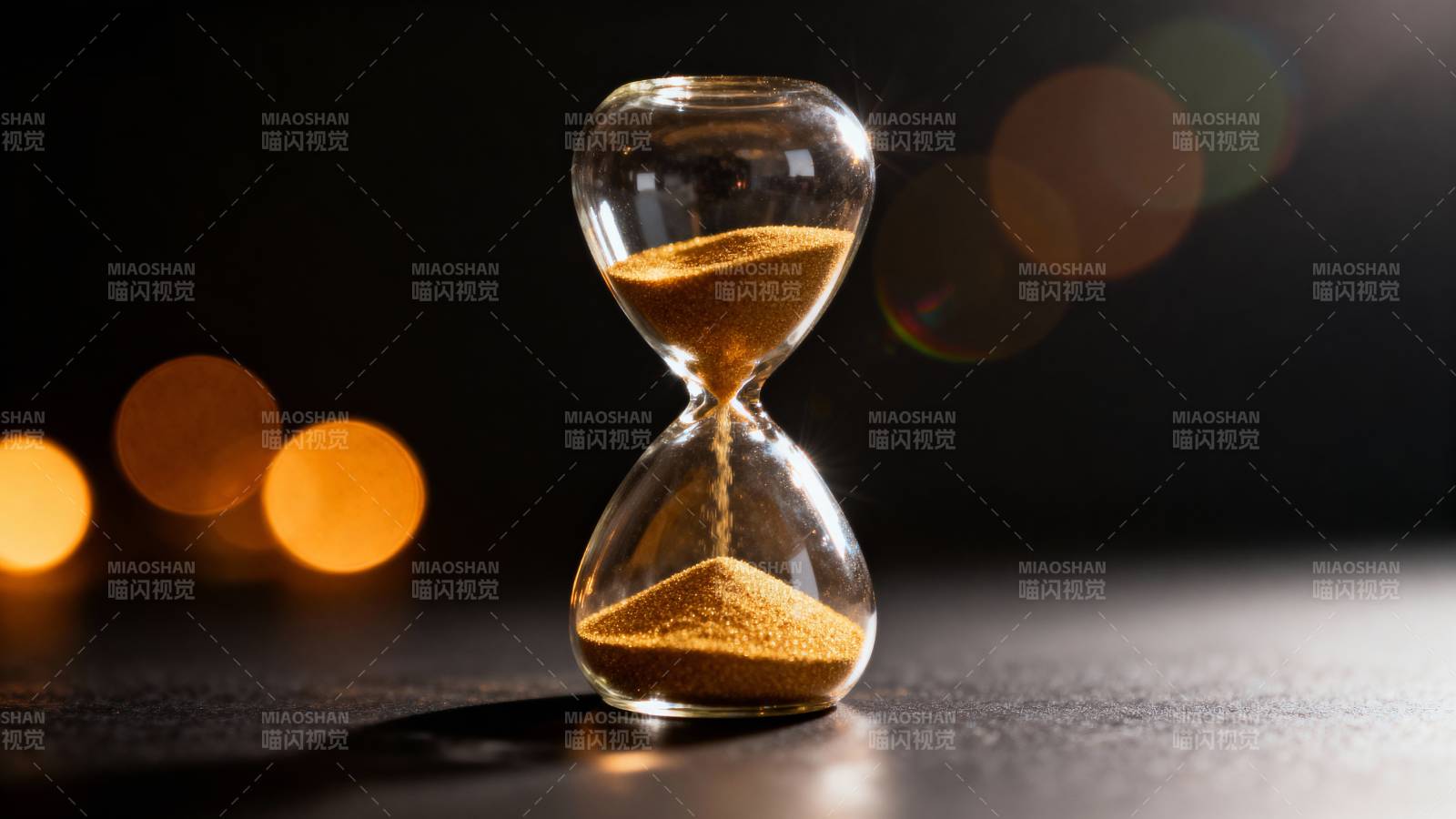 沙漏时光流逝图片