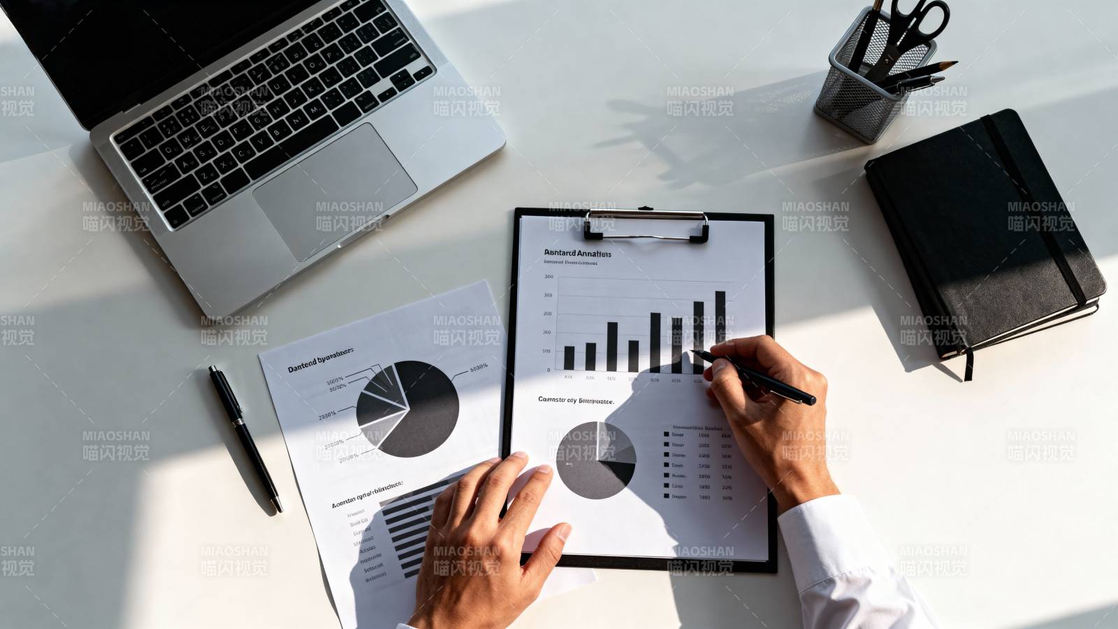 数据分析办公场景图片