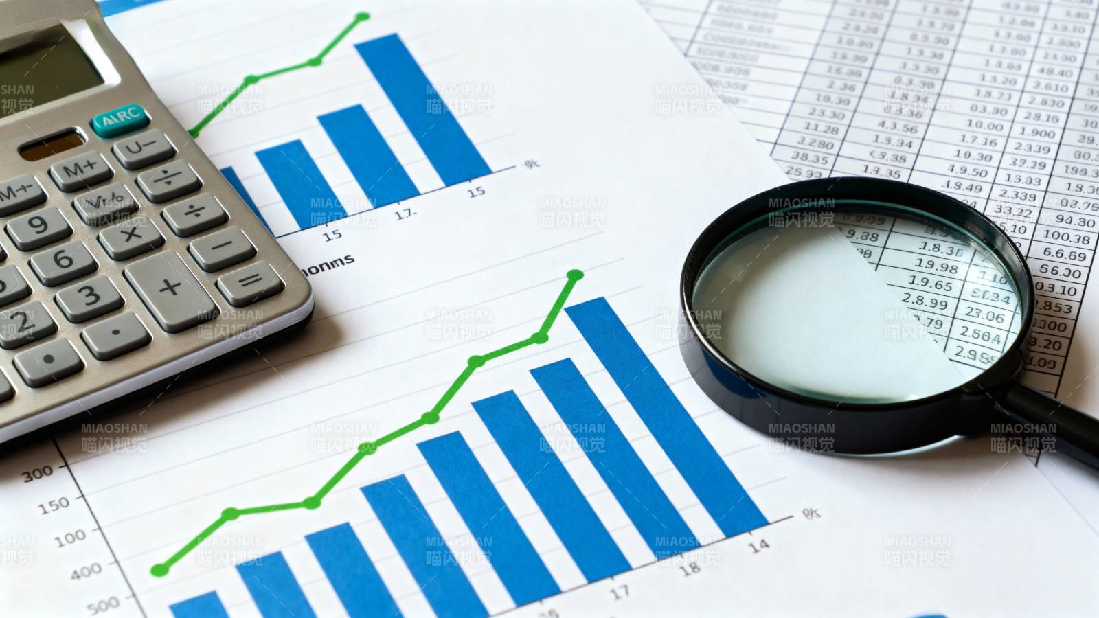 财务分析与数据洞察图片