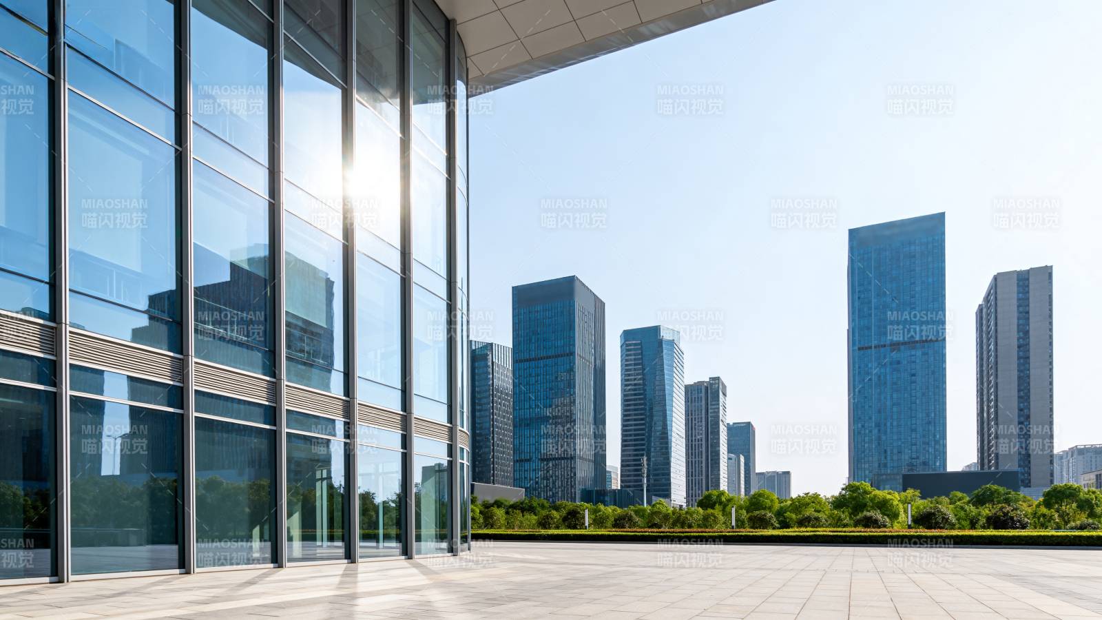 现代都市玻璃幕墙图片