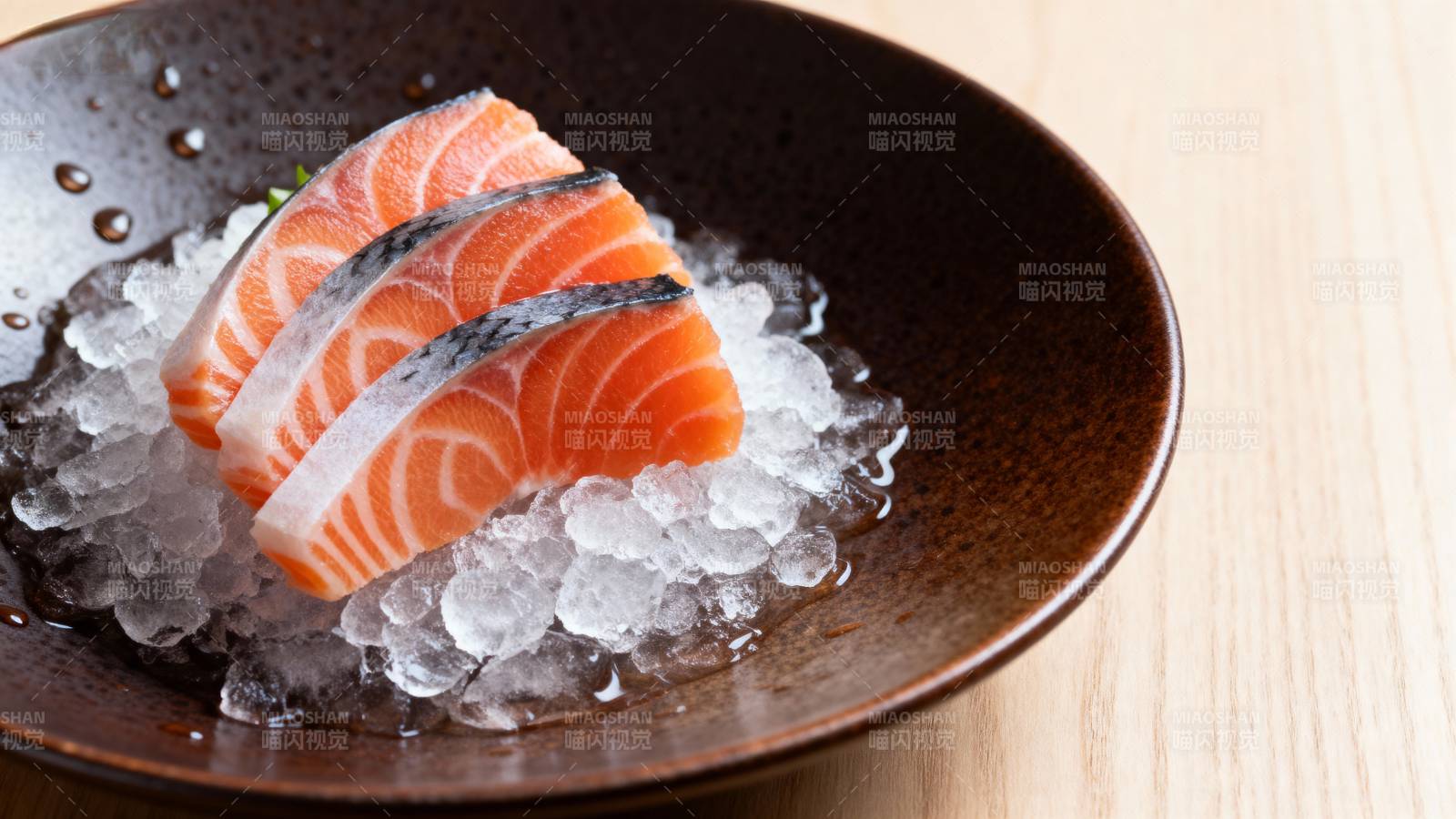 三文鱼刺身冰镇图片