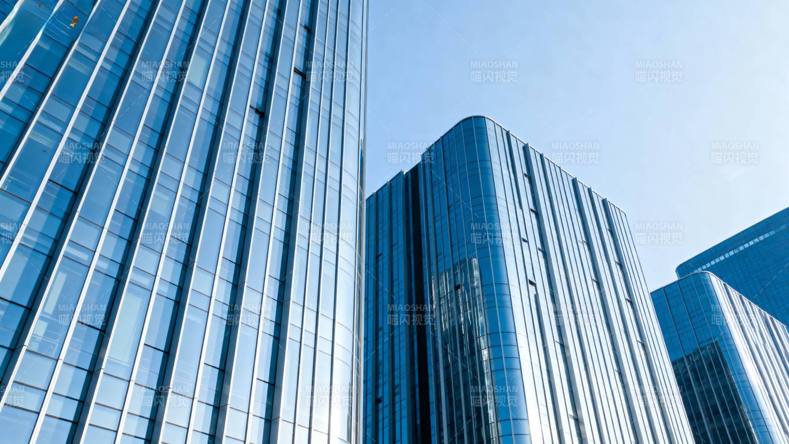 现代都市高楼群图片