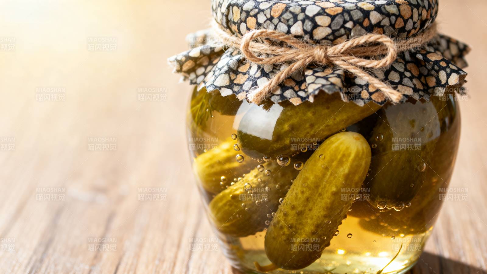 自制酸黄瓜图片