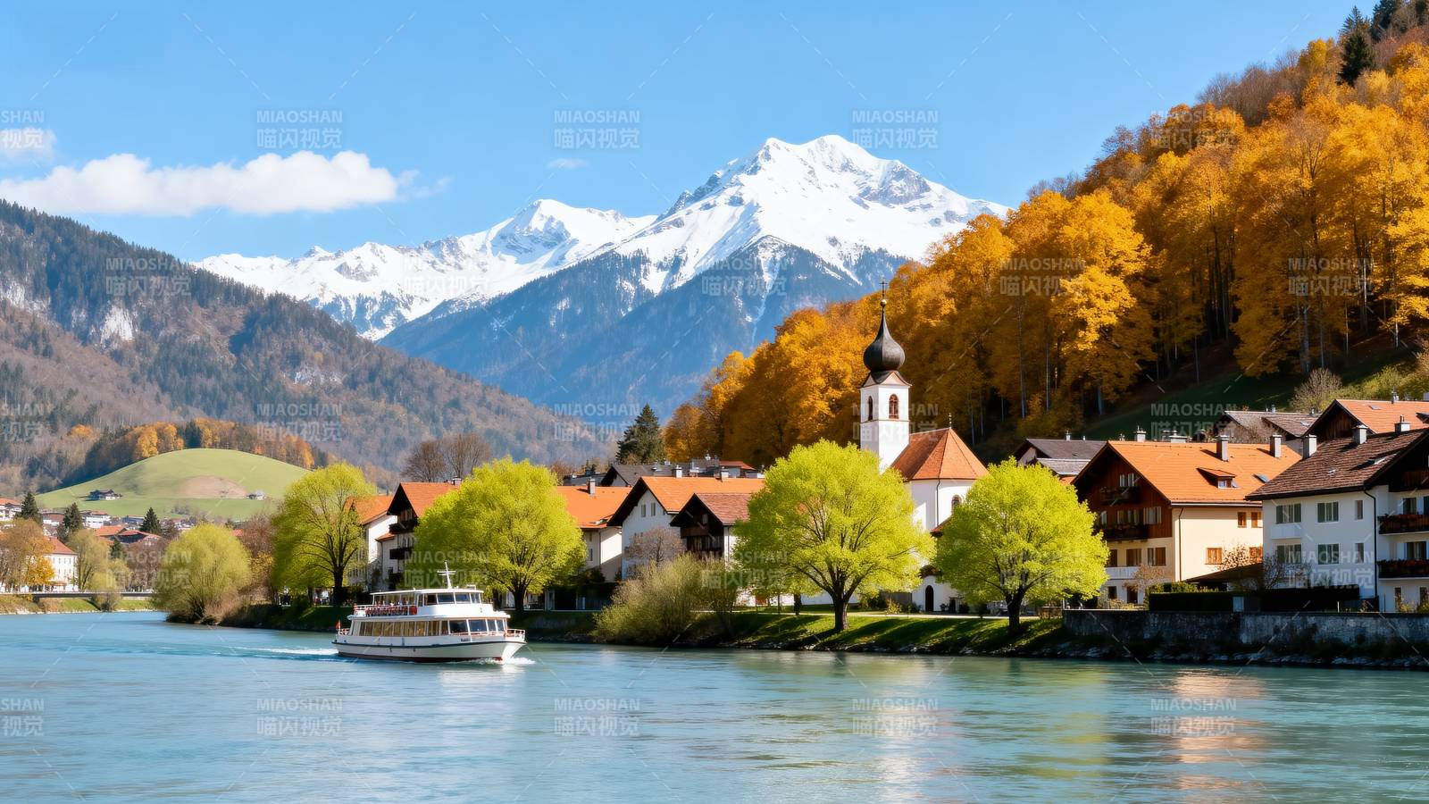 秋湖山景小镇图片