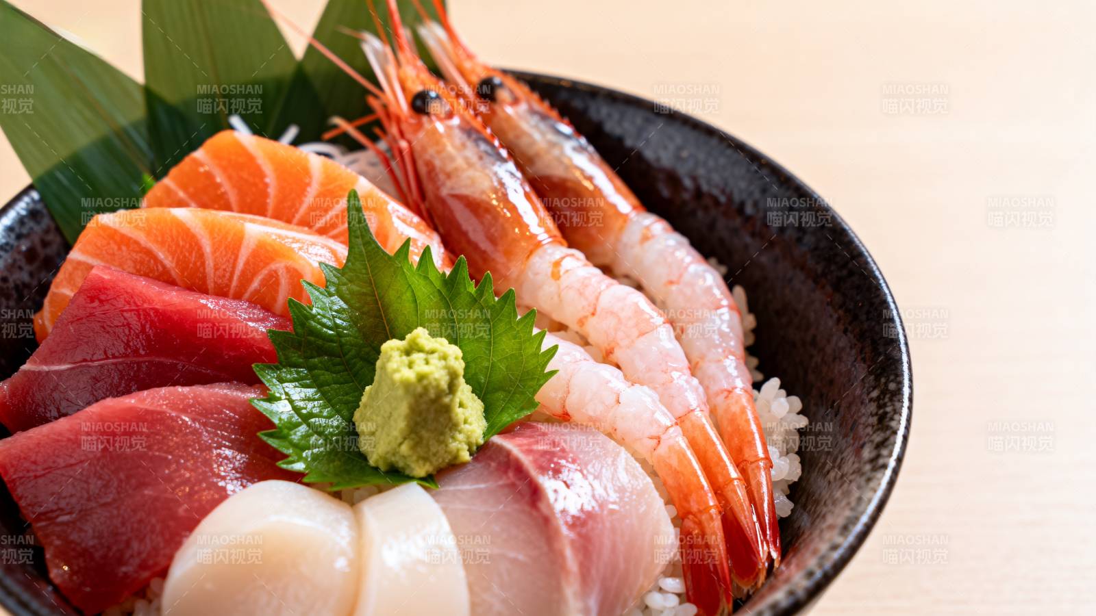 精致寿司拼盘图片