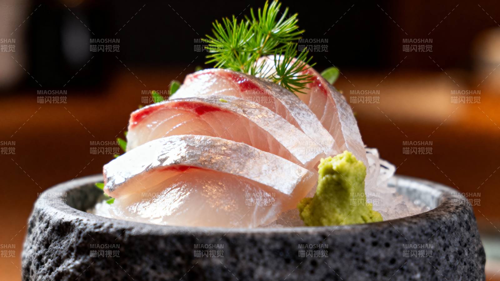 精致刺身拼盘图片