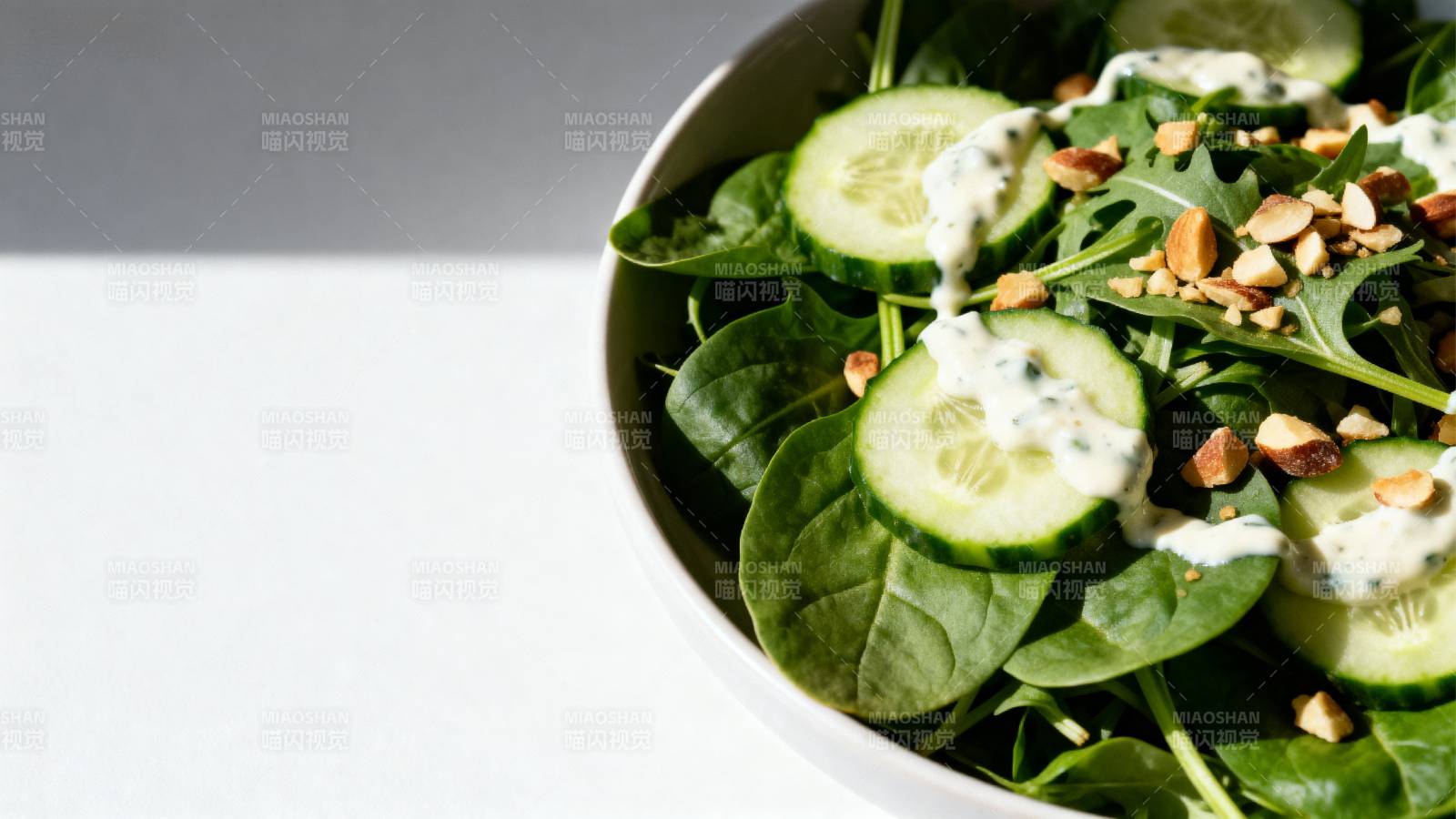 清新蔬菜沙拉图片