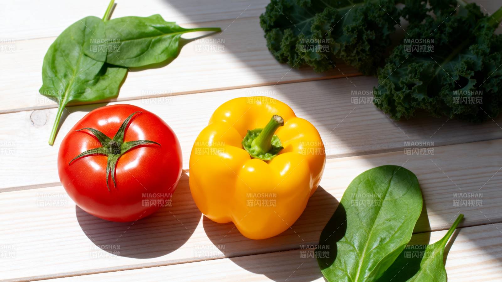 新鲜蔬菜拼盘图片