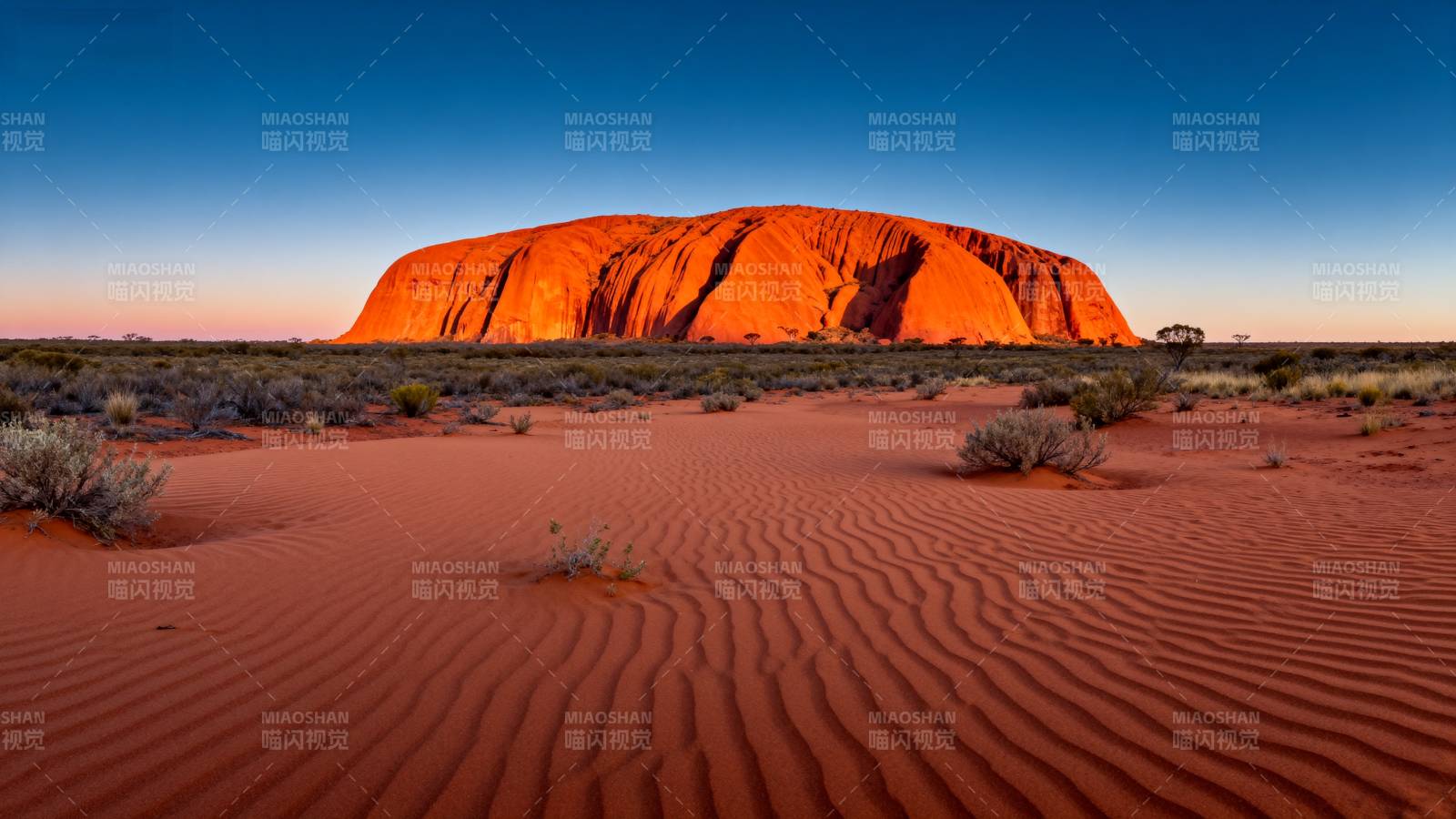 乌鲁鲁日落美景图片