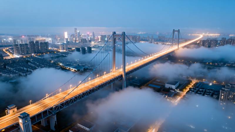云海大桥夜景图片