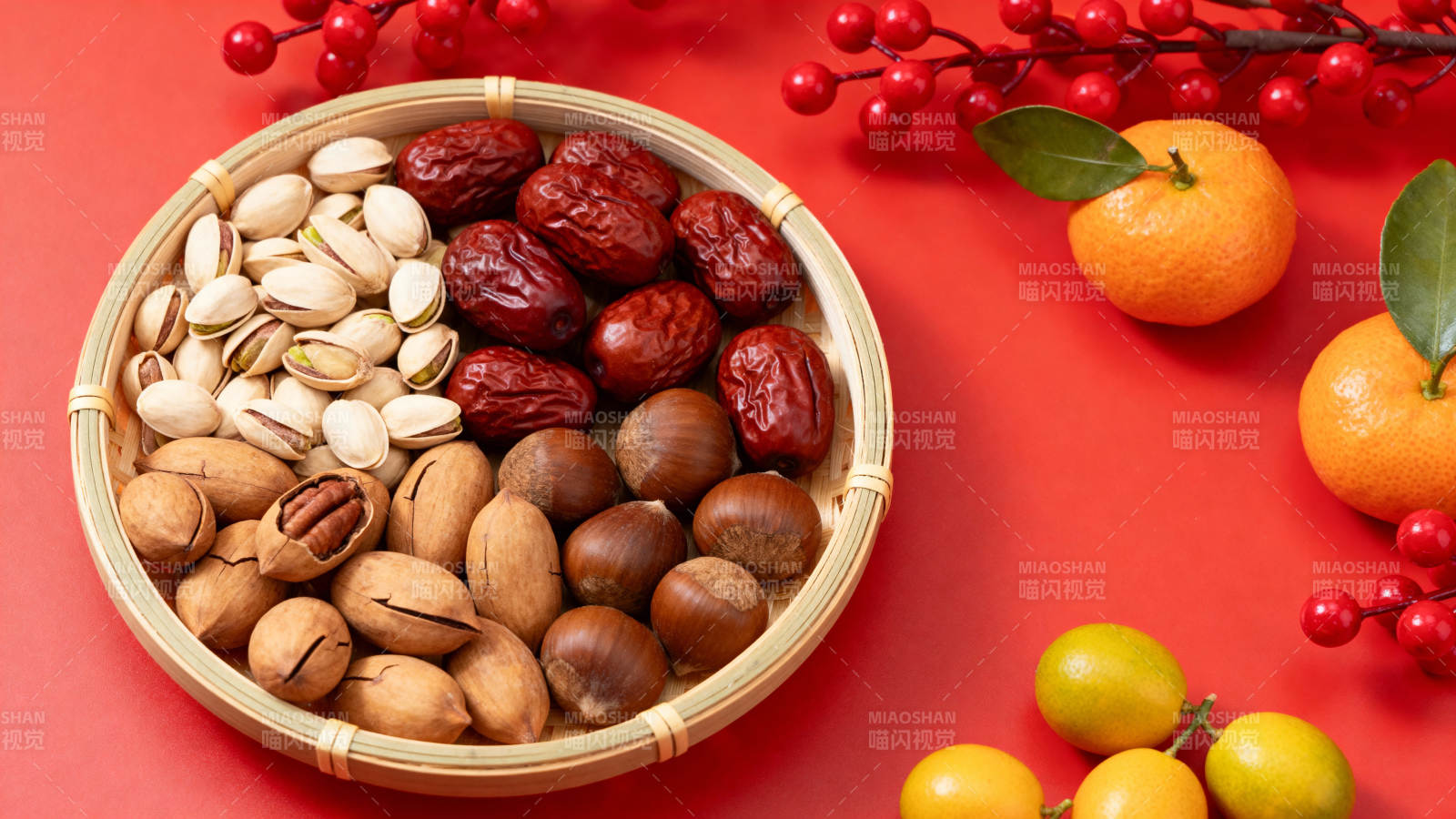 坚果果盘迎新春图片
