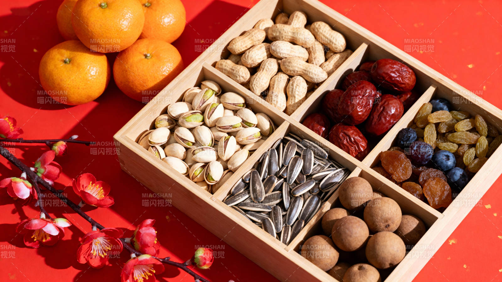 年货坚果礼盒图片
