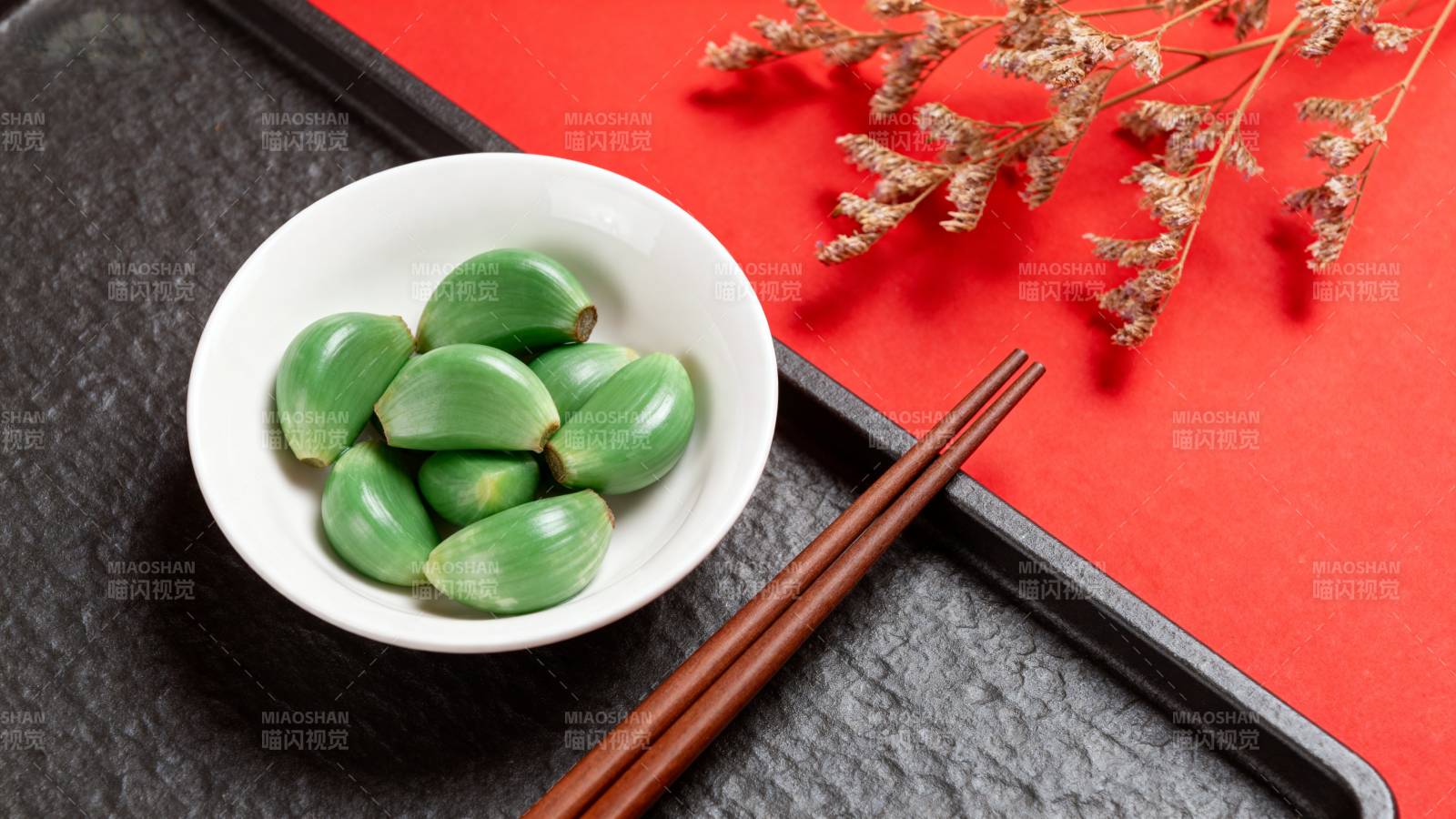 青梅配箸 雅致一隅图片