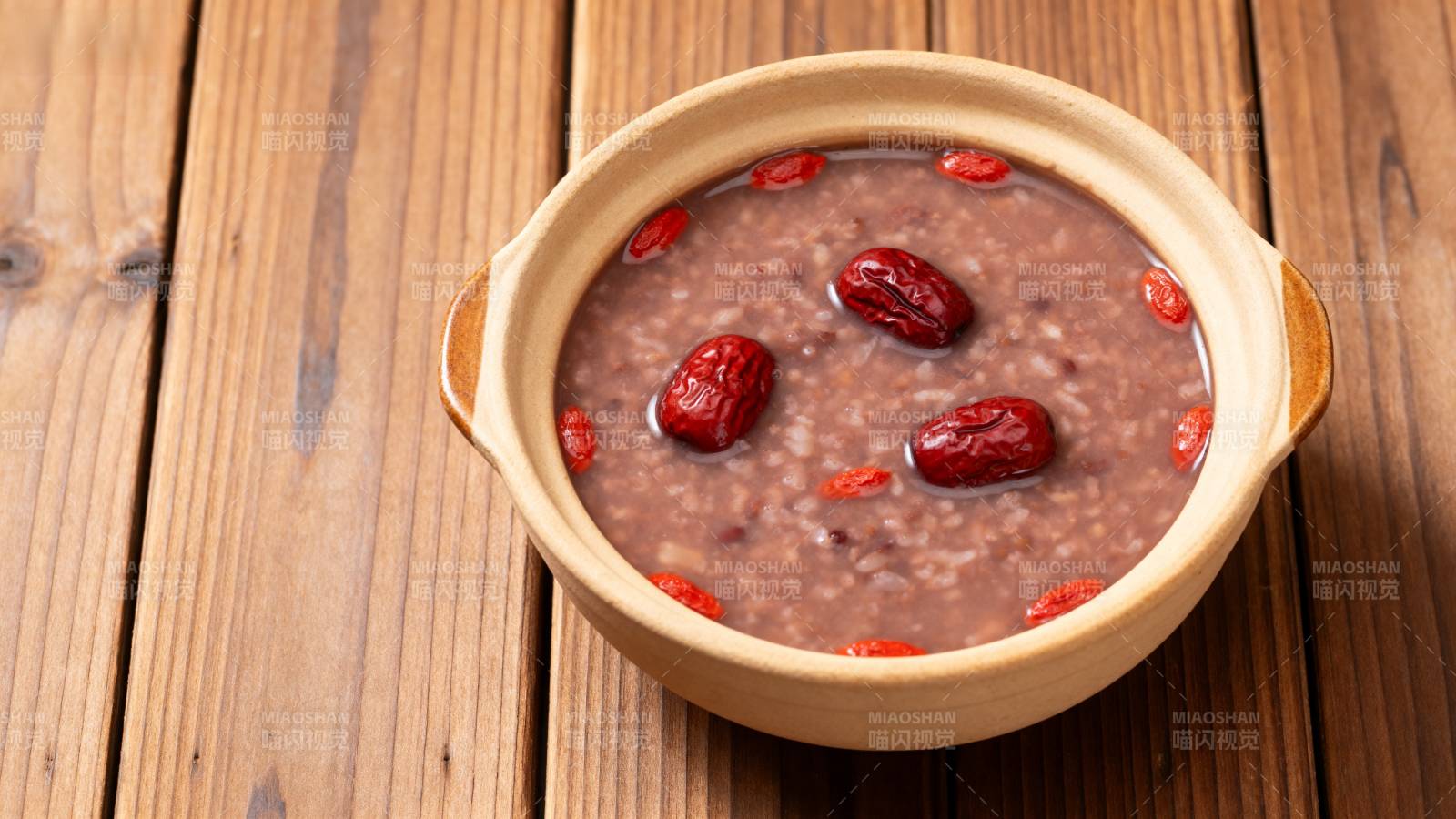 红枣粥图片