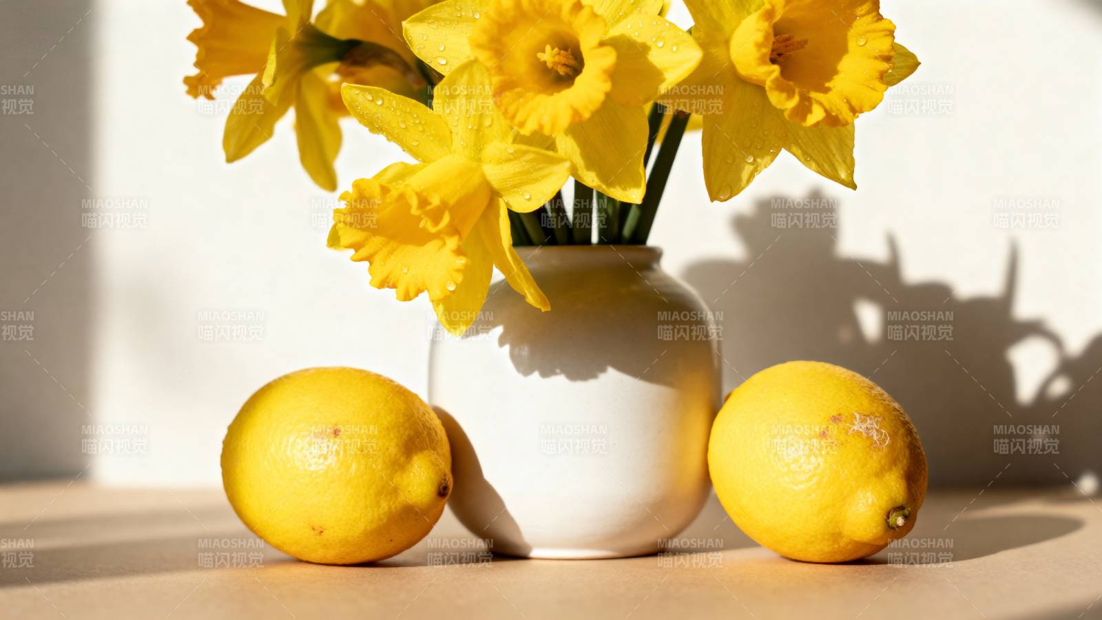 黄花柠檬静物图片