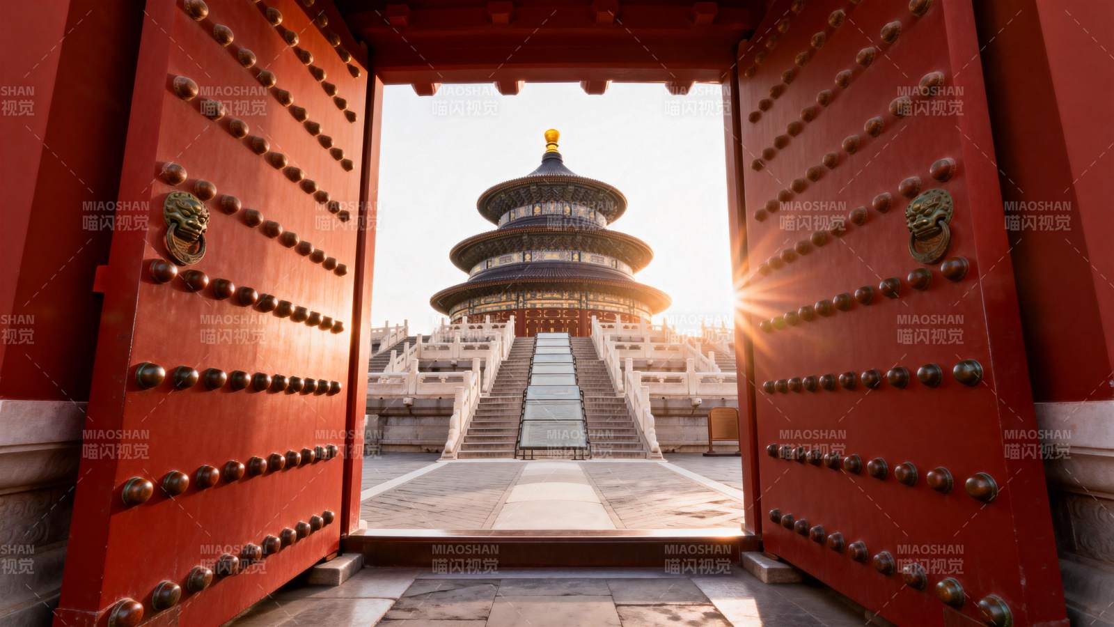 天坛祈年殿晨光图片