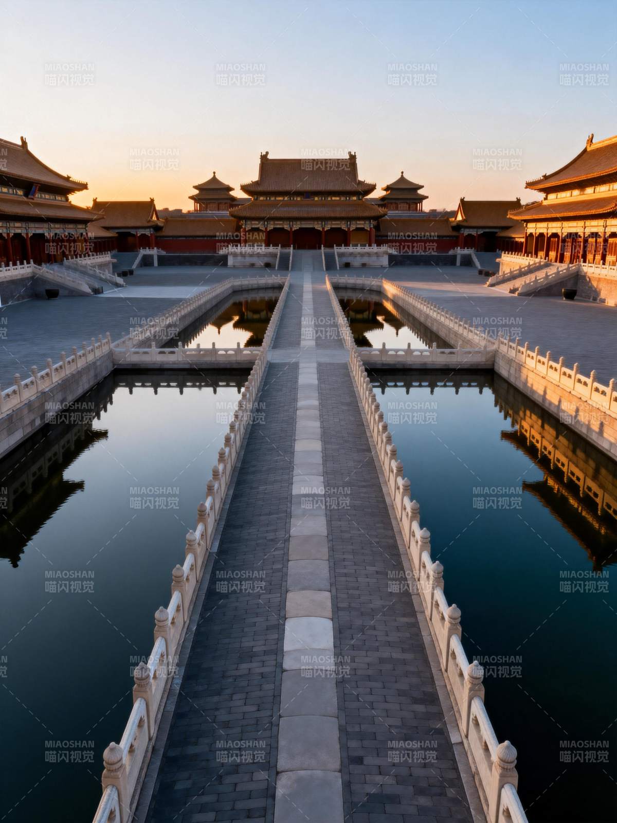 故宫金水桥晨曦图片