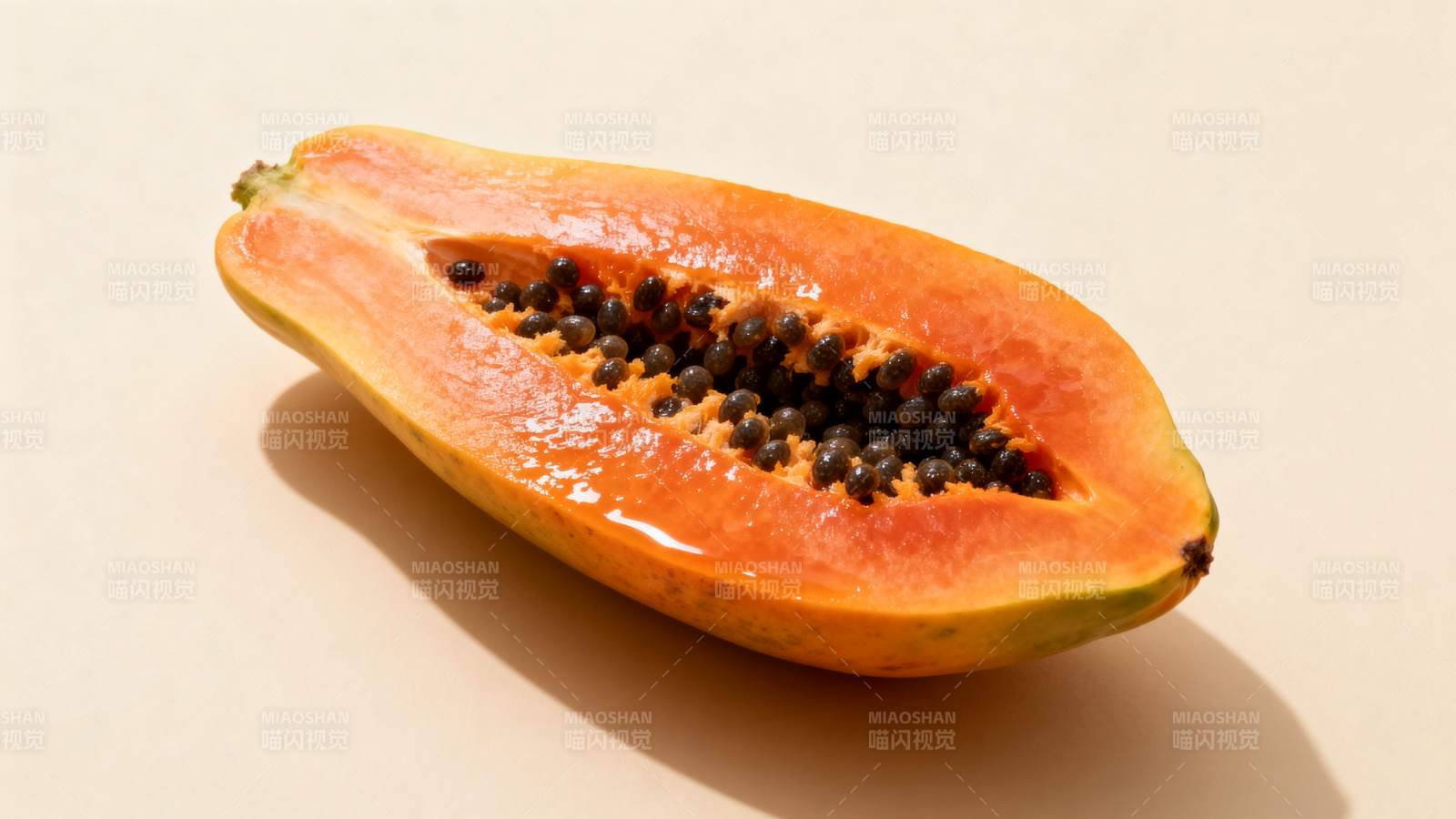 木瓜切面特写图片