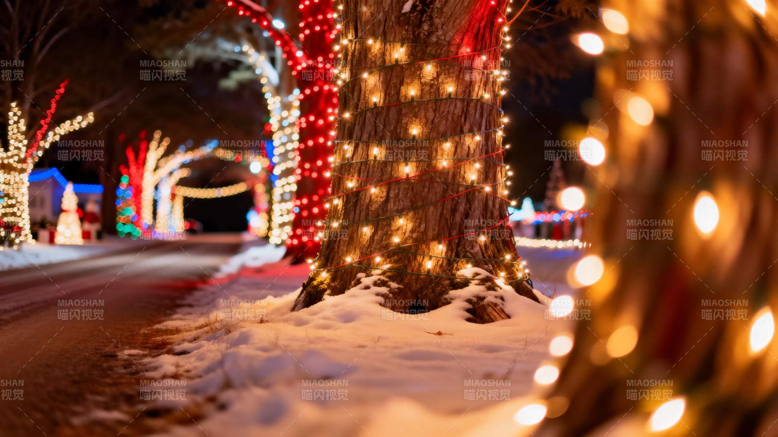 雪夜灯饰街景图片