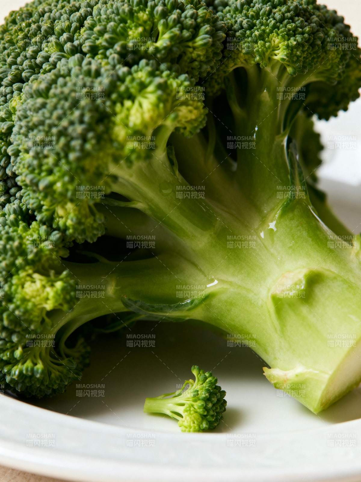 新鲜西兰花特写图片