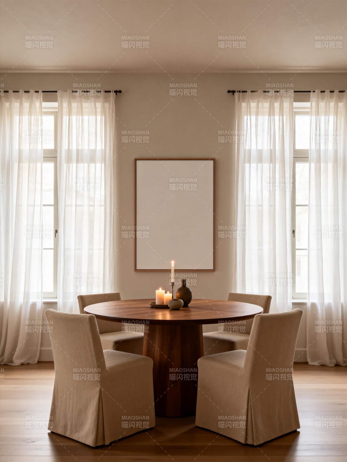 简约餐桌布置图片