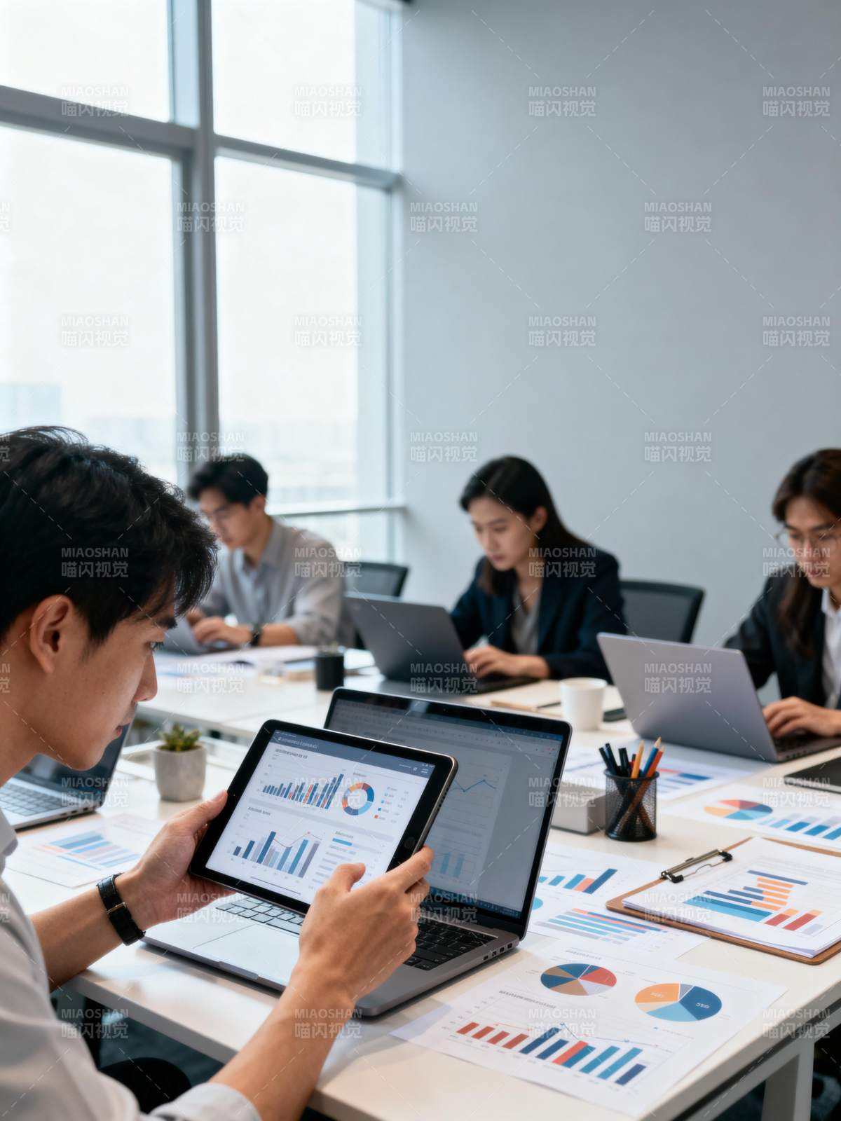 团队协作分析数据图片