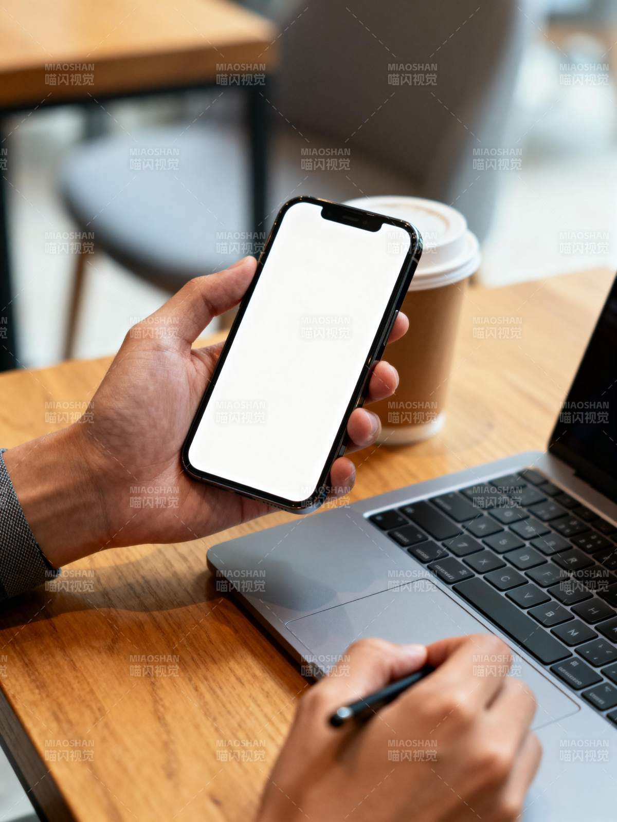 手机屏幕展示图片