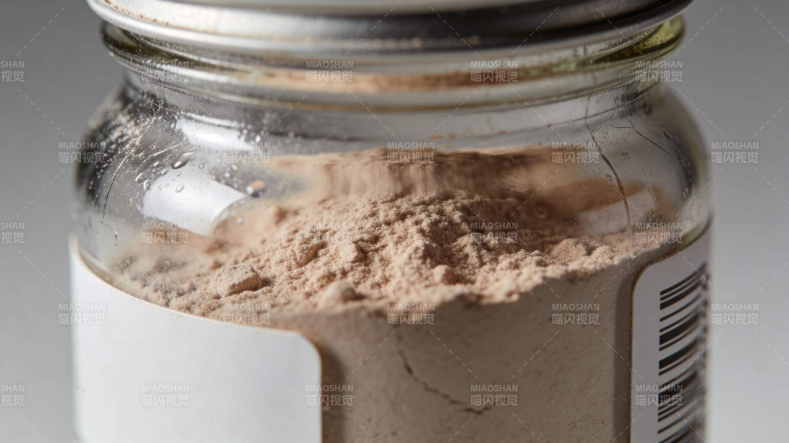 玻璃罐内粉末特写图片