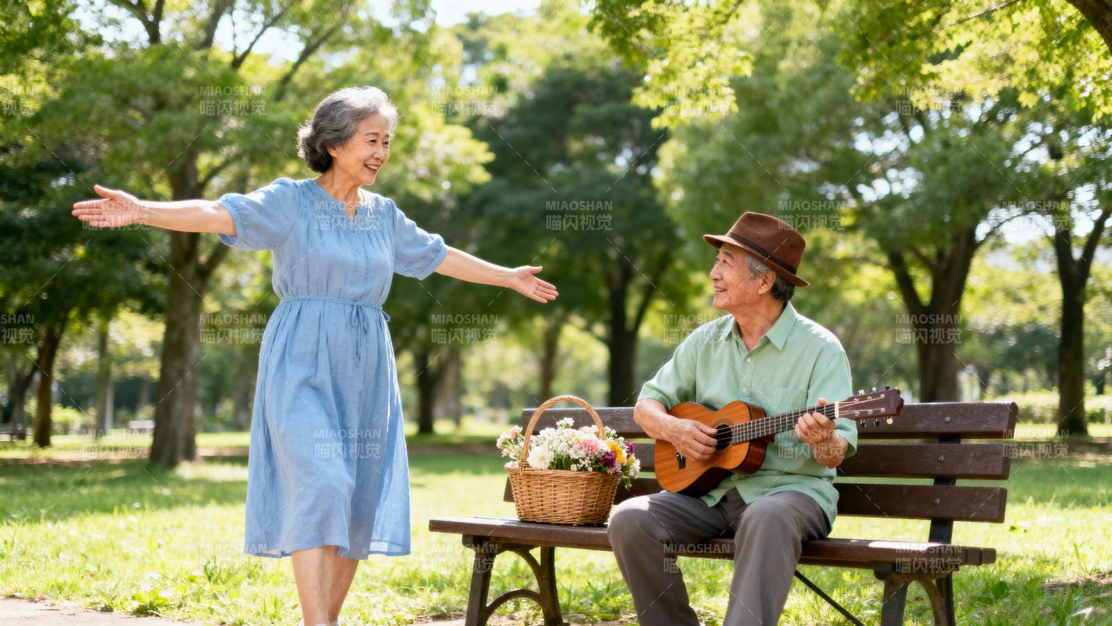 公园里的温馨时光图片