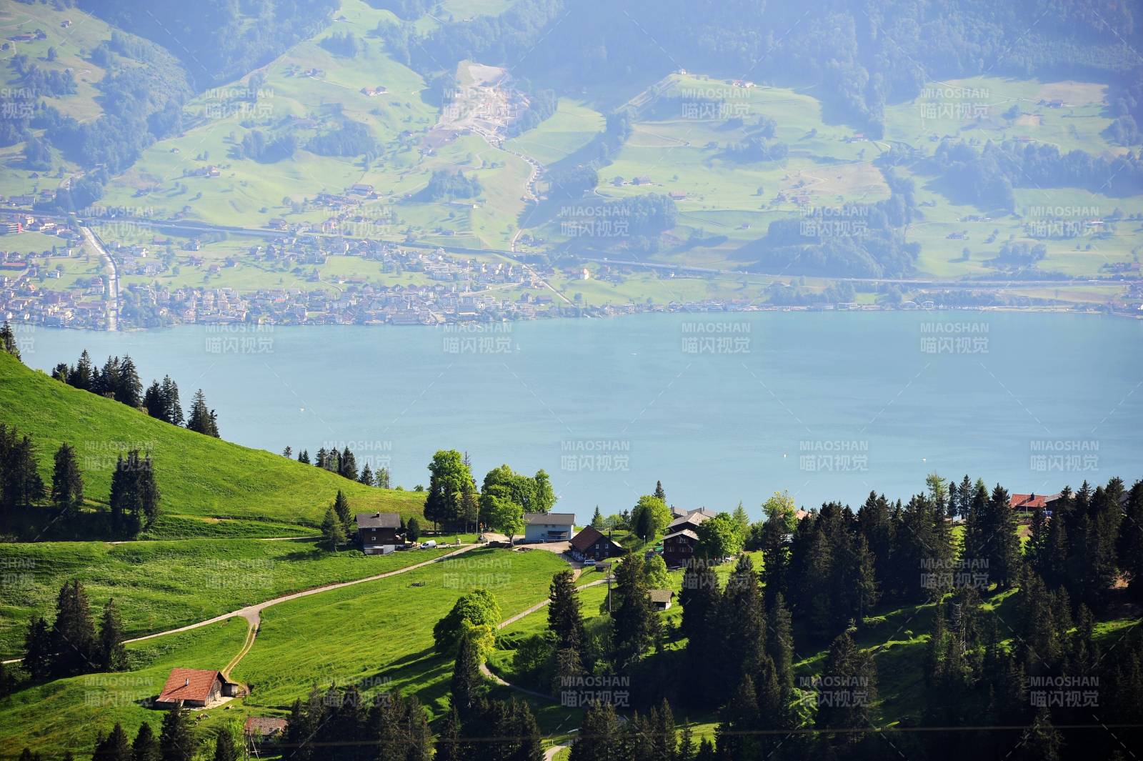 瑞士湖光山色田园景图片