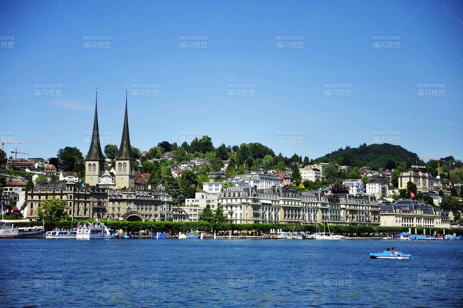 瑞士湖畔小镇风光图片