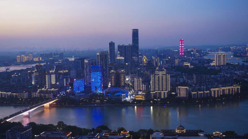 城市夜景璀璨图片