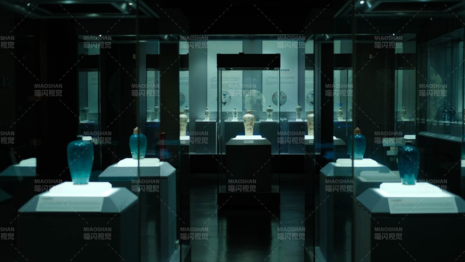 博物馆夜景陈列图片