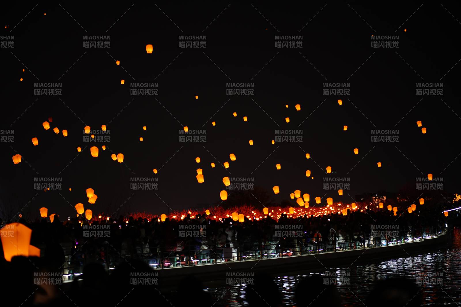 千灯会-孔明灯图片