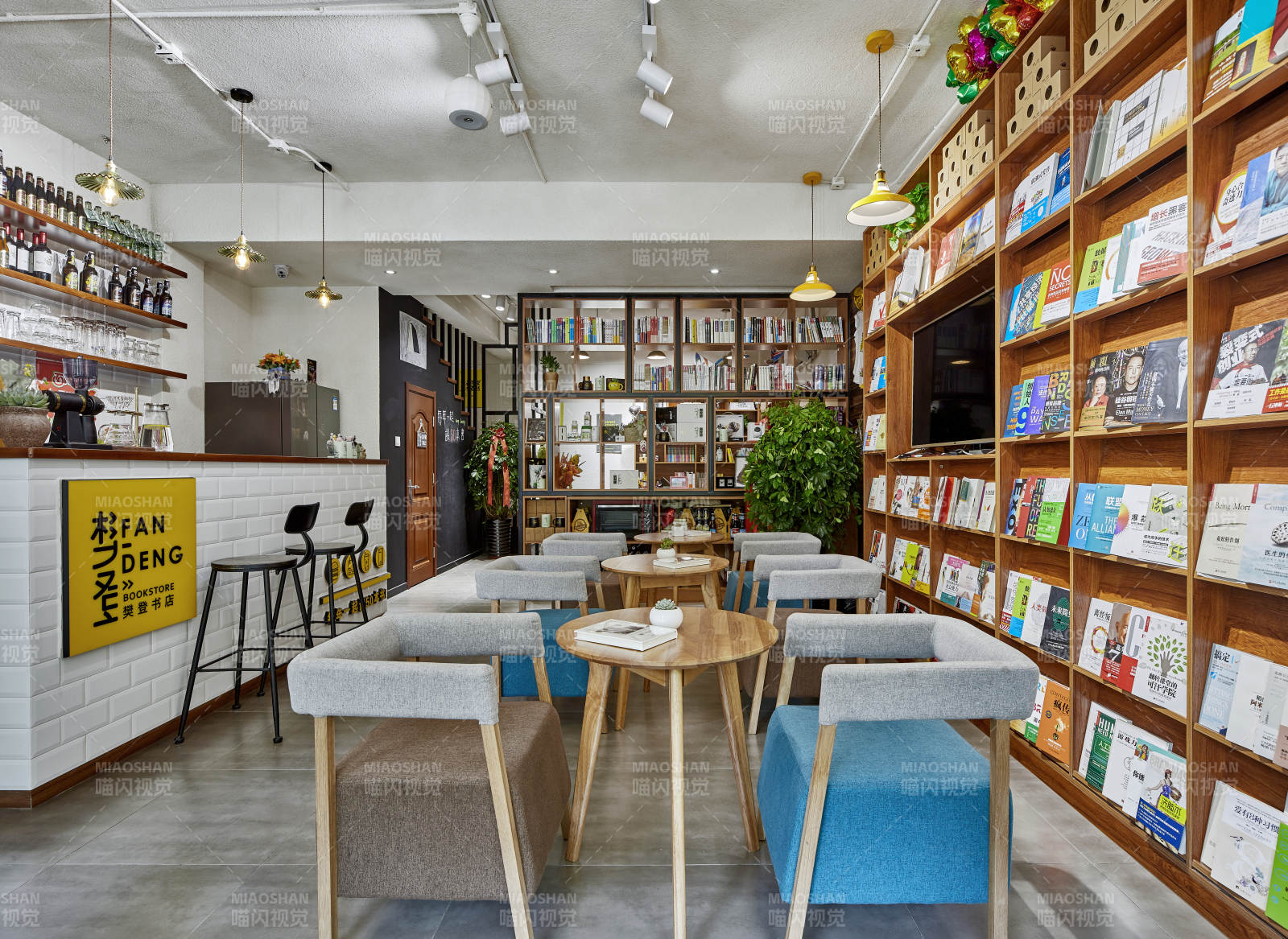 书香咖啡馆图片
