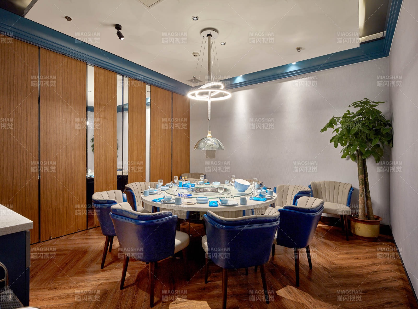 现代餐厅包间图片