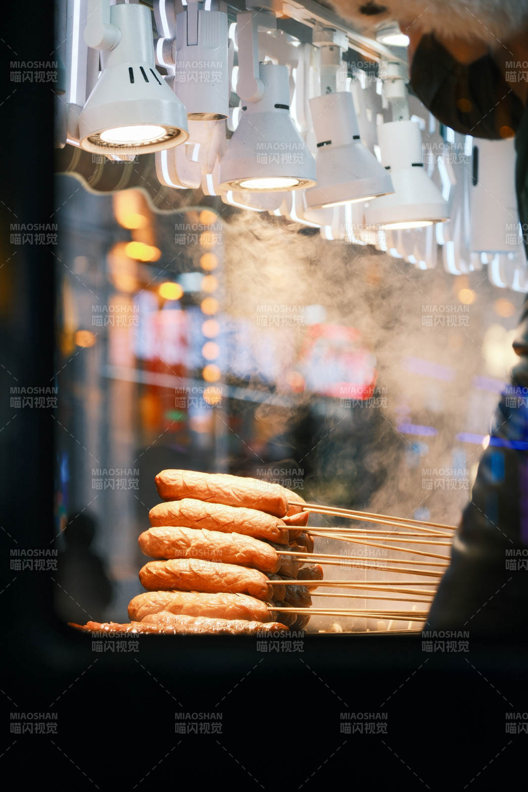 烤肠飘香夜市图片