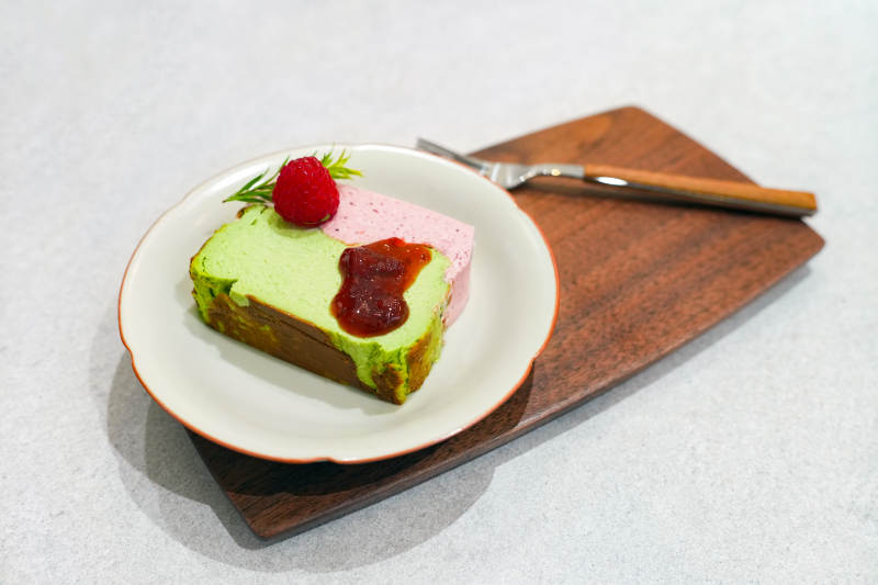 抹茶草莓蛋糕图片