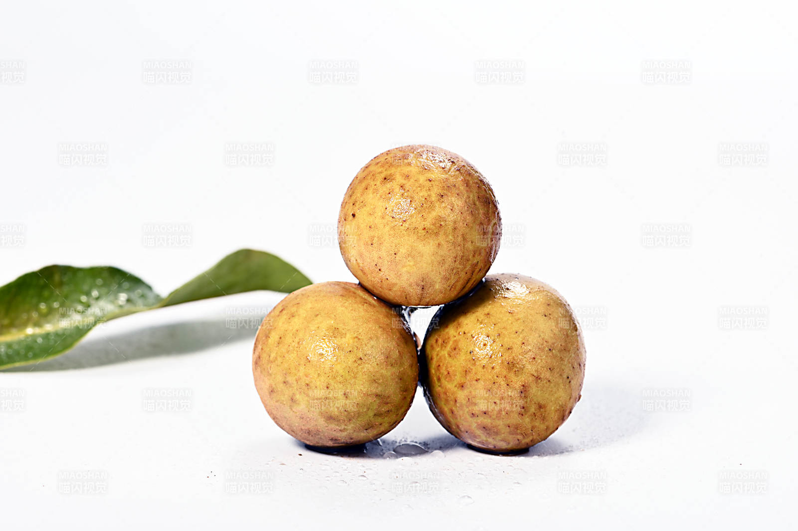 甘甜多汁营养丰富的亚热带水果龙眼特写图片