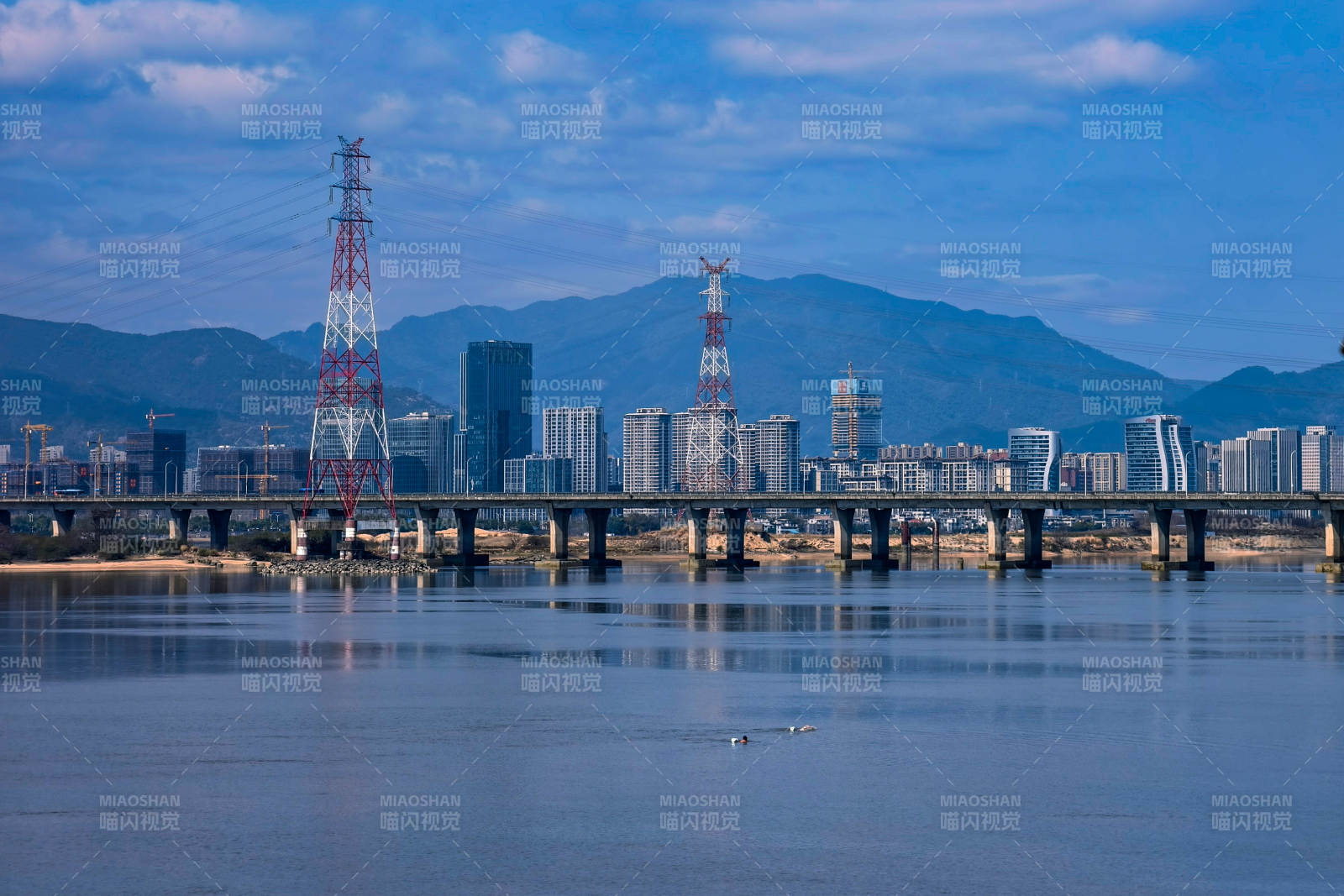 城市江景大桥（福州）图片
