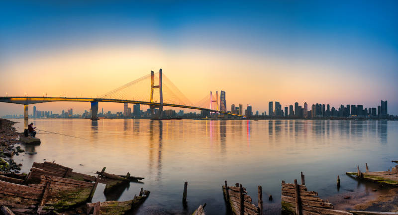 武汉二七长江大桥黄昏桥影图片